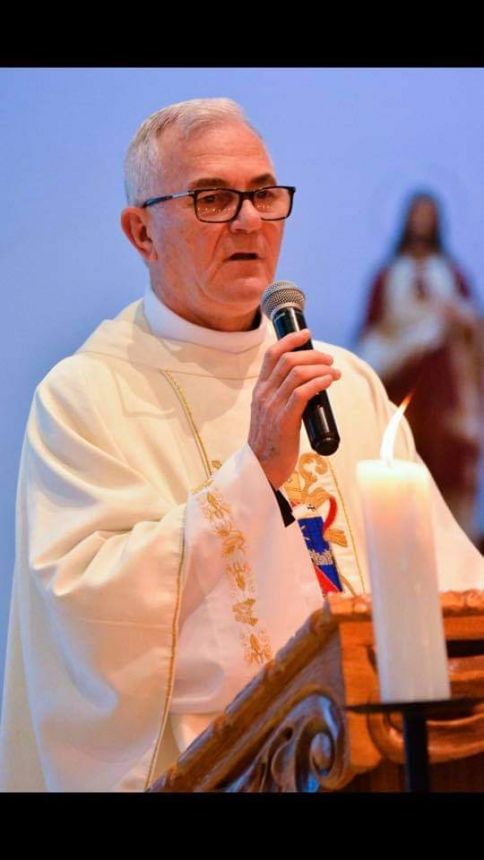 Hoje celebramos o dia do Padre.