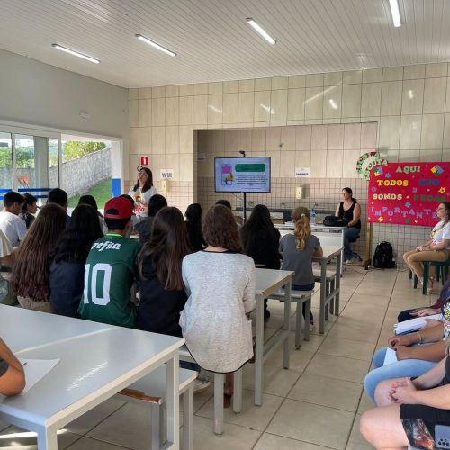 Prefeitura Municipal realiza oficina em apoio ao Maio Laranja - Mês de Combate ao Abuso e Exploração Sexual da Criança e do Adolescente.