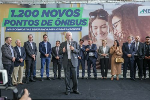 SANTA LÚCIA É CONTEMPLADA COM ABRIGOS DE ÔNIBUS