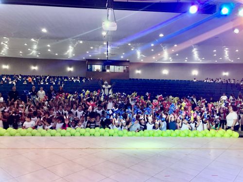 Prefeitura de Jandaia do Sul entrega ovos de Páscoa aos alunos da Rede Municipal de Ensino